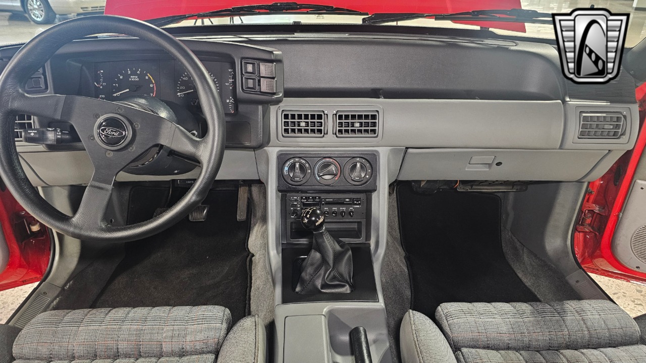1988 Ford Mustang 28