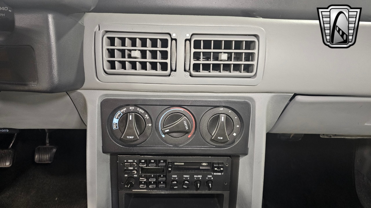 1988 Ford Mustang 92