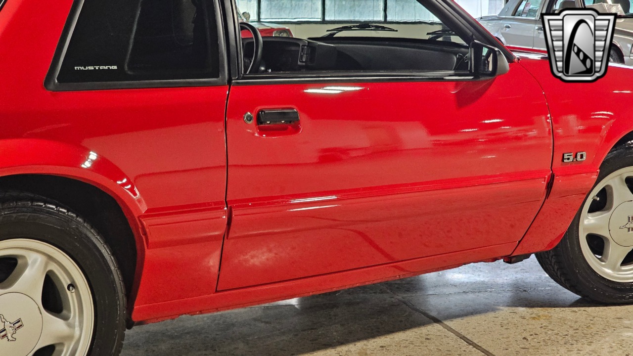 1988 Ford Mustang 39