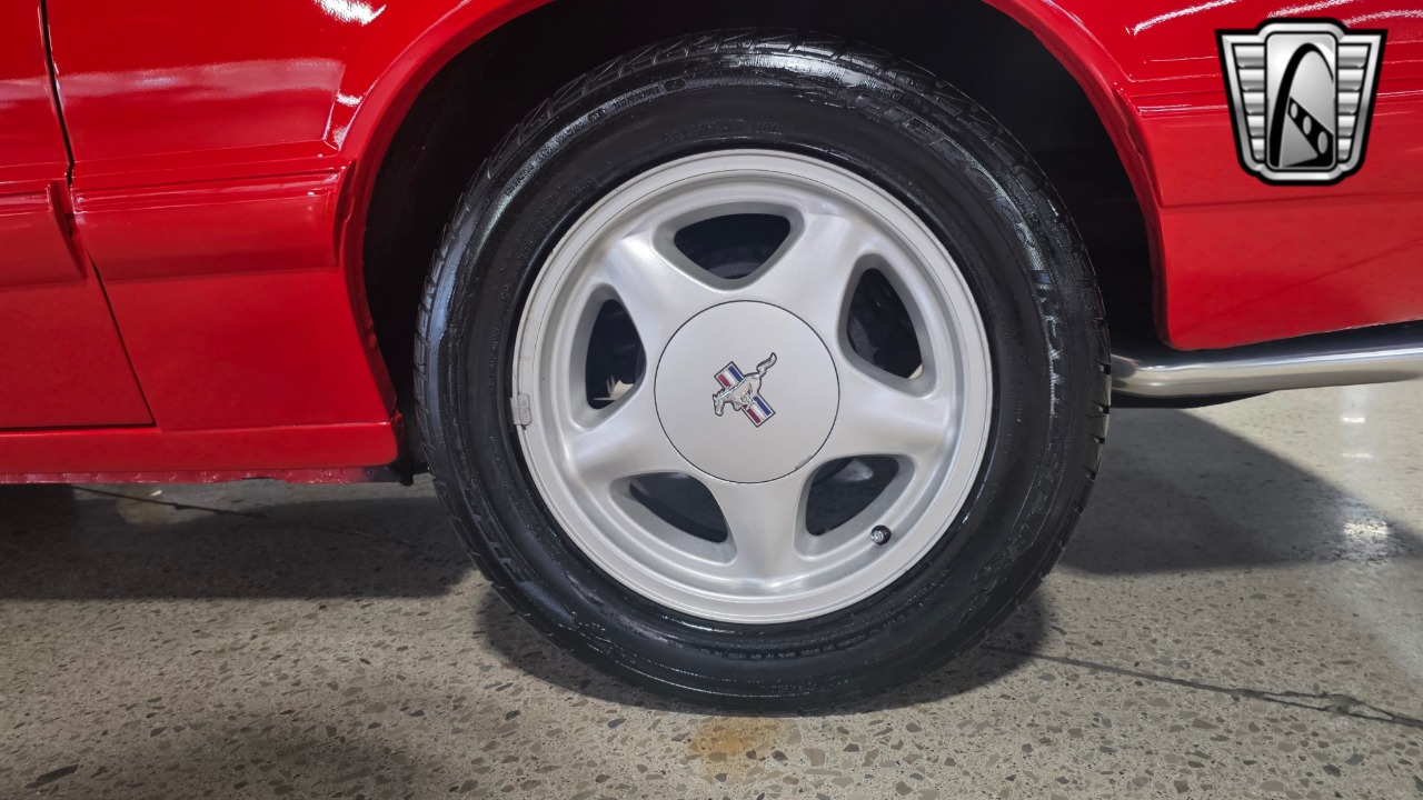 1988 Ford Mustang 60