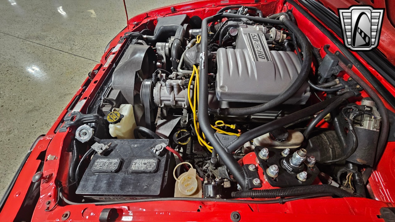 1988 Ford Mustang 24