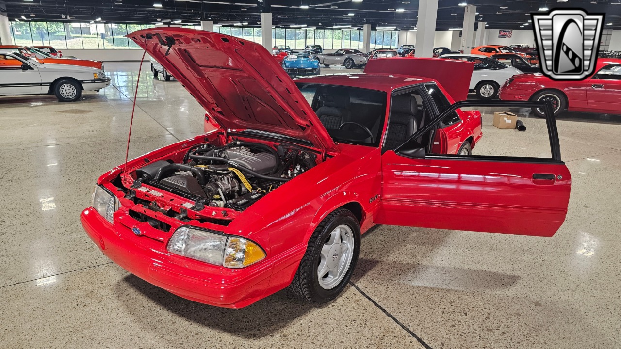 1988 Ford Mustang 61