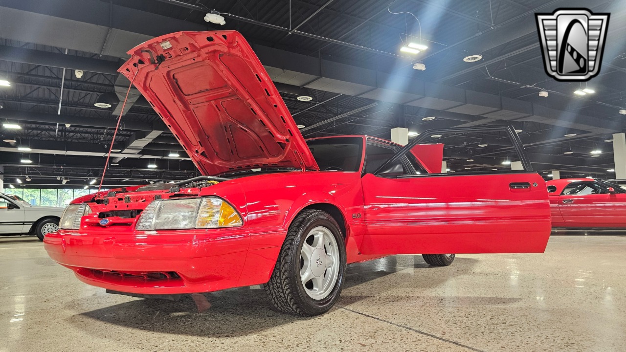 1988 Ford Mustang 62