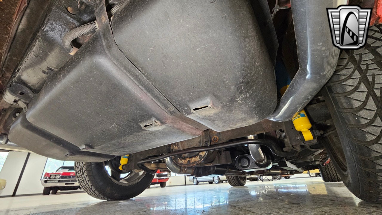 1988 Ford Mustang 25