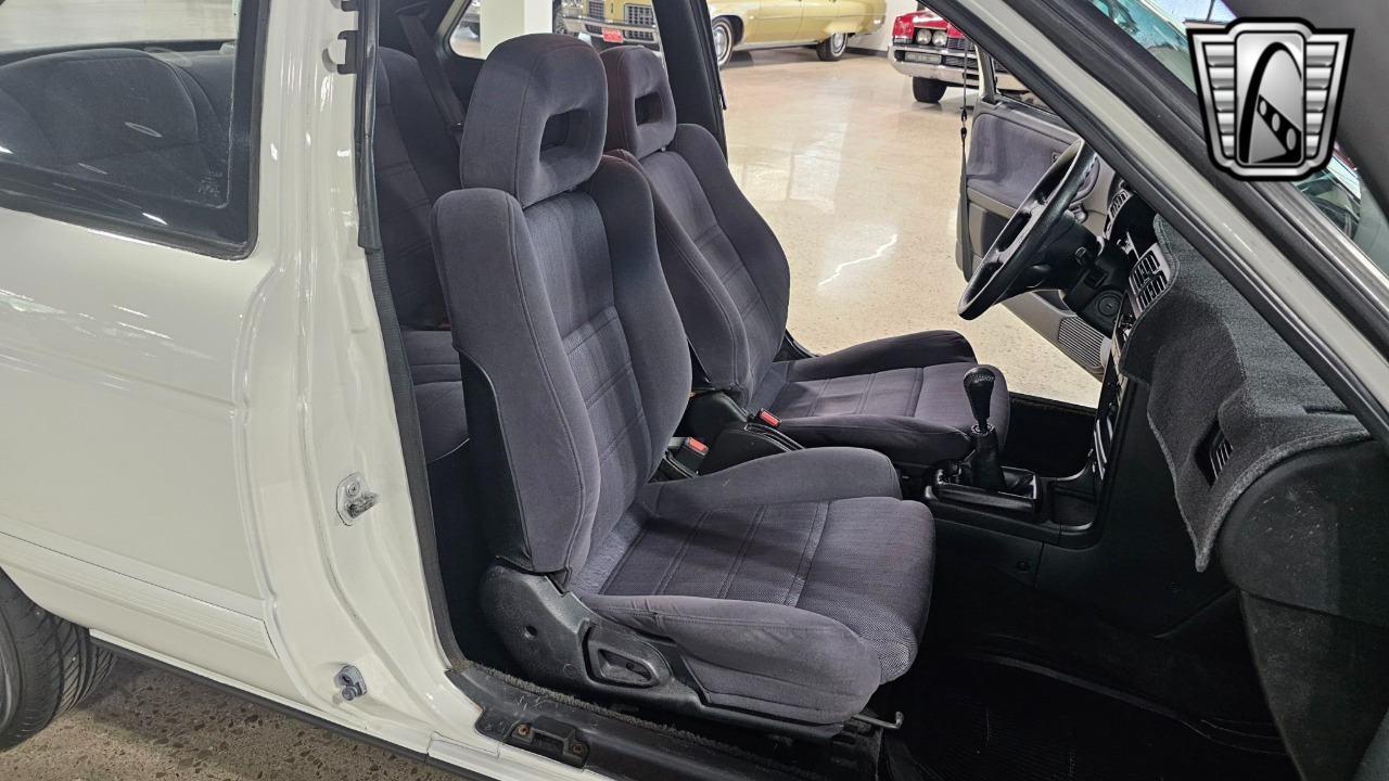 1991 Nissan Sentra 27