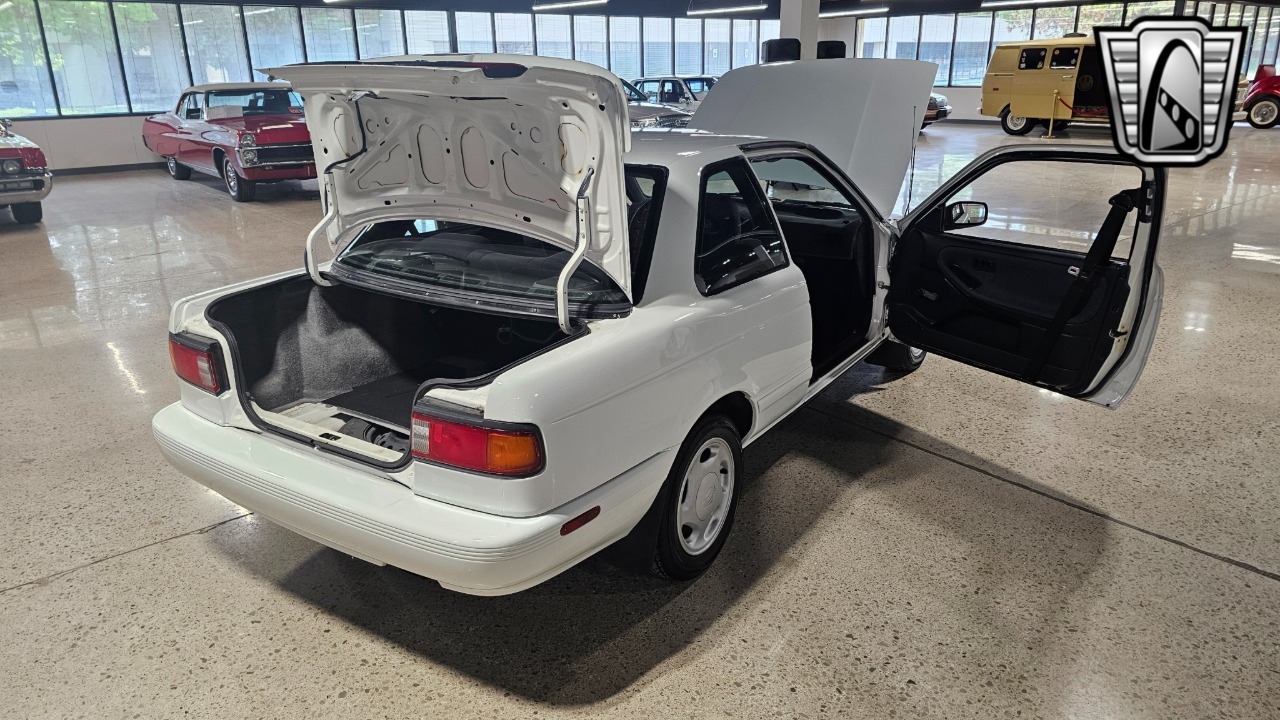 1991 Nissan Sentra 71