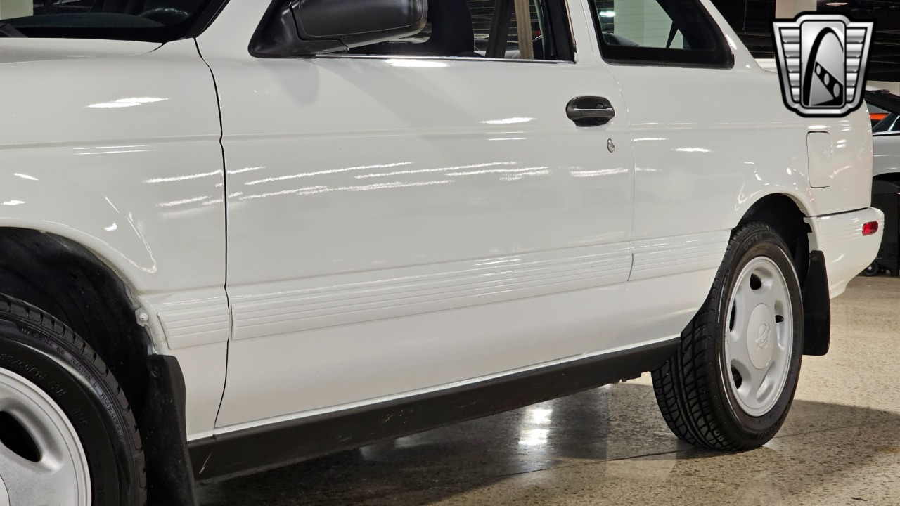 1991 Nissan Sentra 4