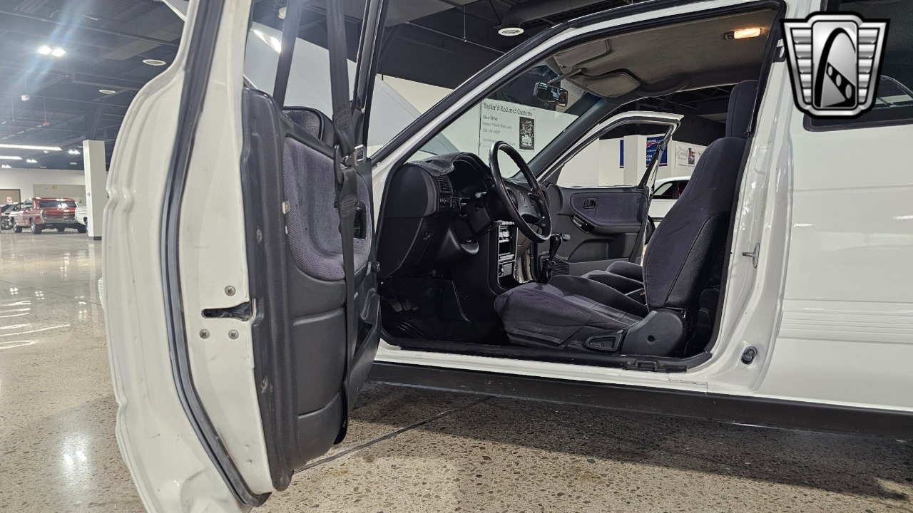 1991 Nissan Sentra 95