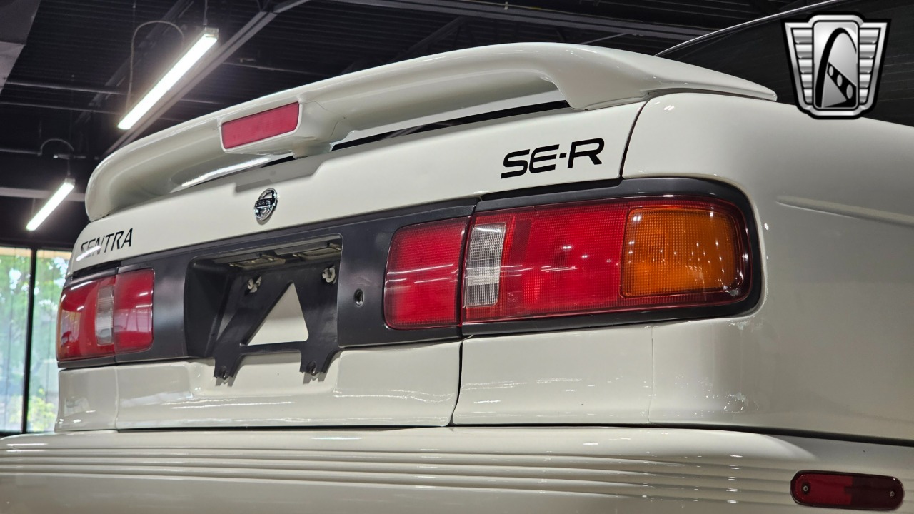 1991 Nissan Sentra 38