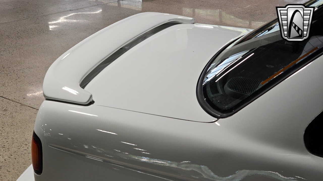 1991 Nissan Sentra 9