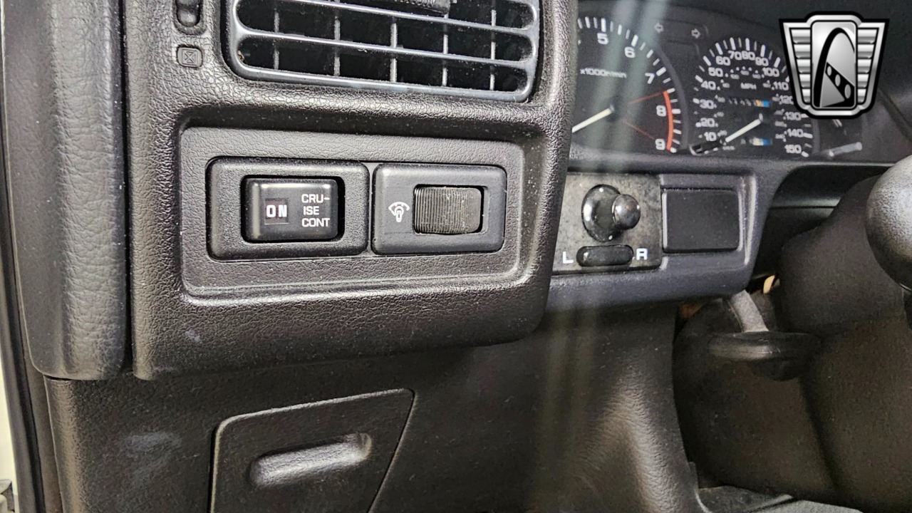 1991 Nissan Sentra 99