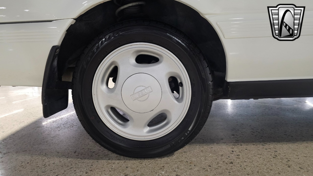 1991 Nissan Sentra 64