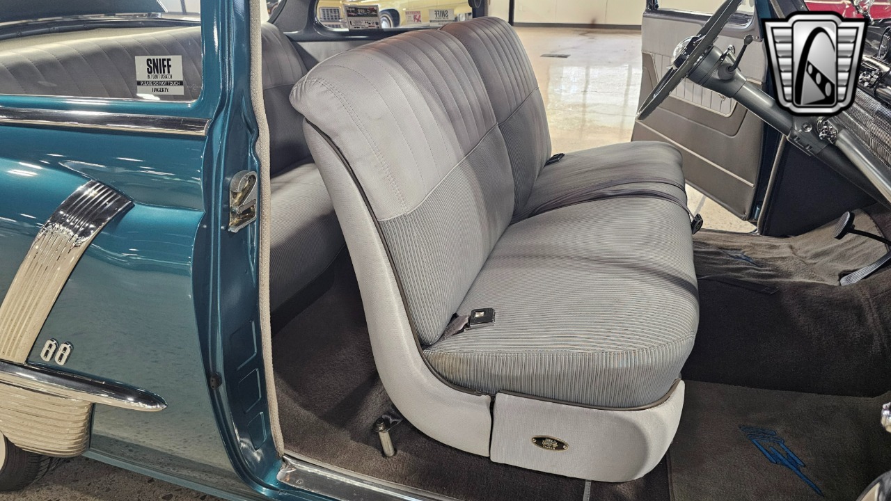 1952 Oldsmobile Rocket 88 29