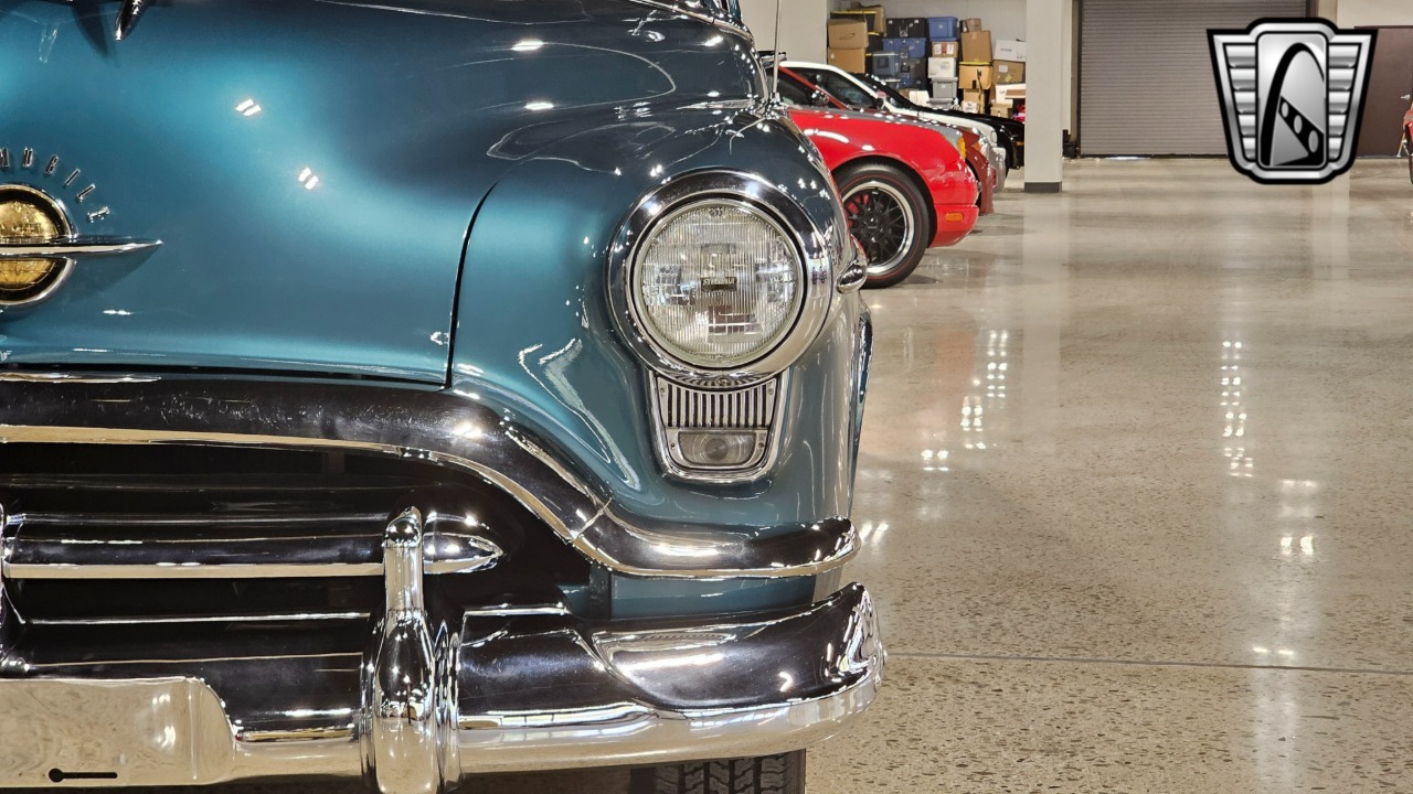 1952 Oldsmobile Rocket 88 53