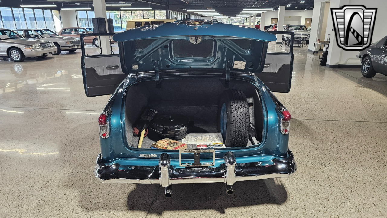 1952 Oldsmobile Rocket 88 22