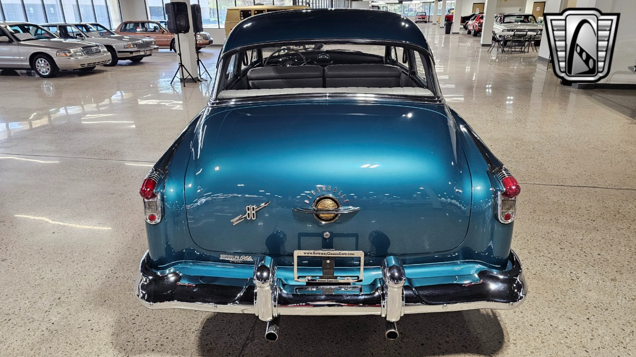 1952 Oldsmobile Rocket 88 36