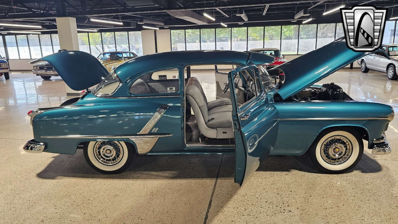 1952 Oldsmobile Rocket 88 23