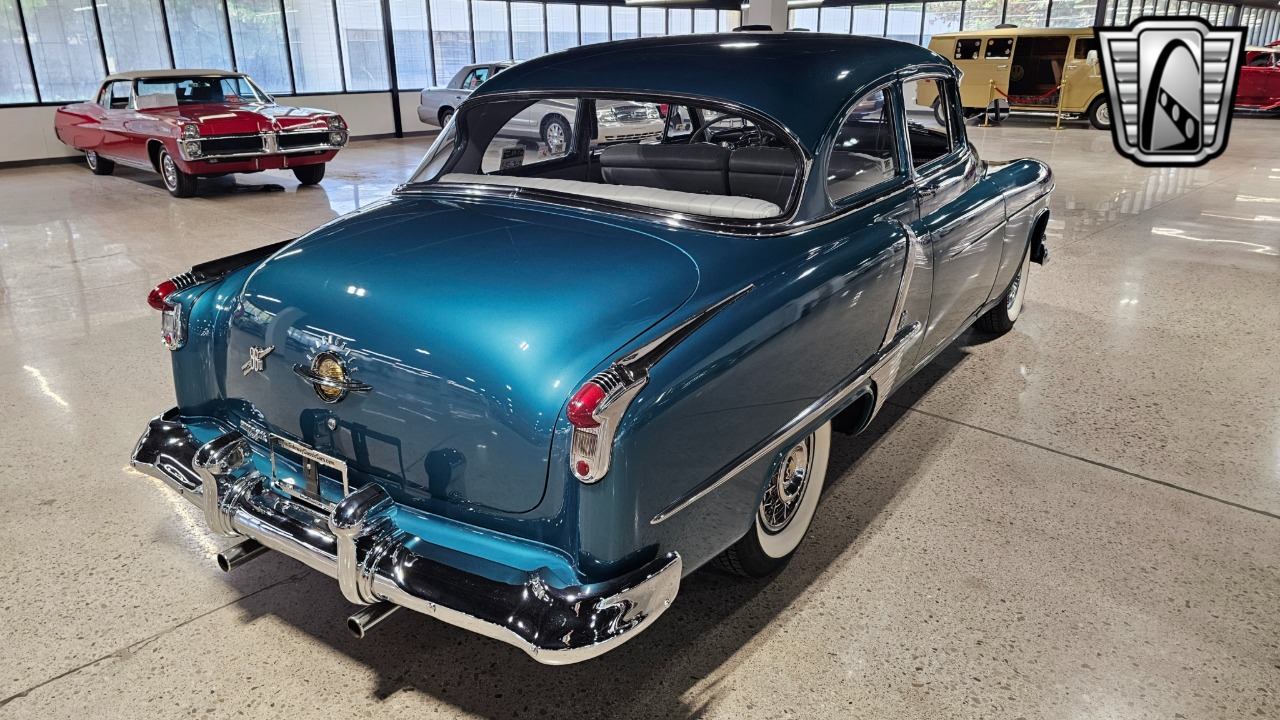 1952 Oldsmobile Rocket 88 38