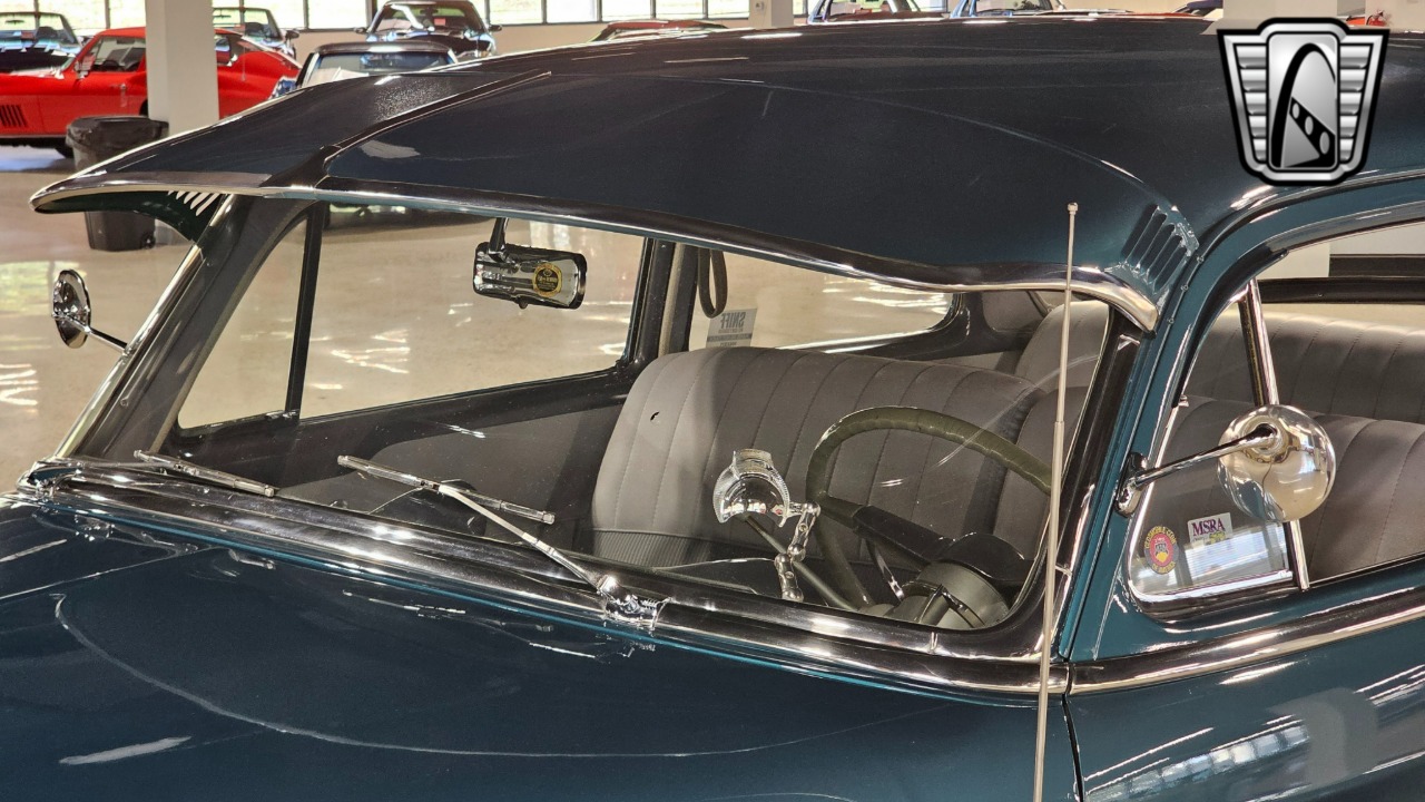 1952 Oldsmobile Rocket 88 11