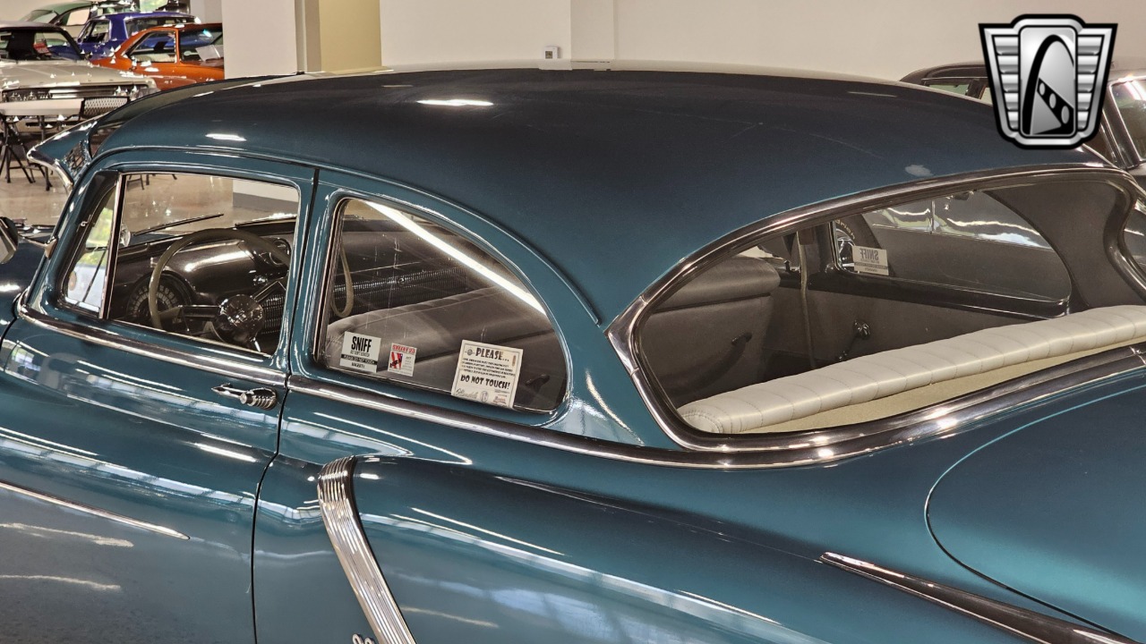 1952 Oldsmobile Rocket 88 12