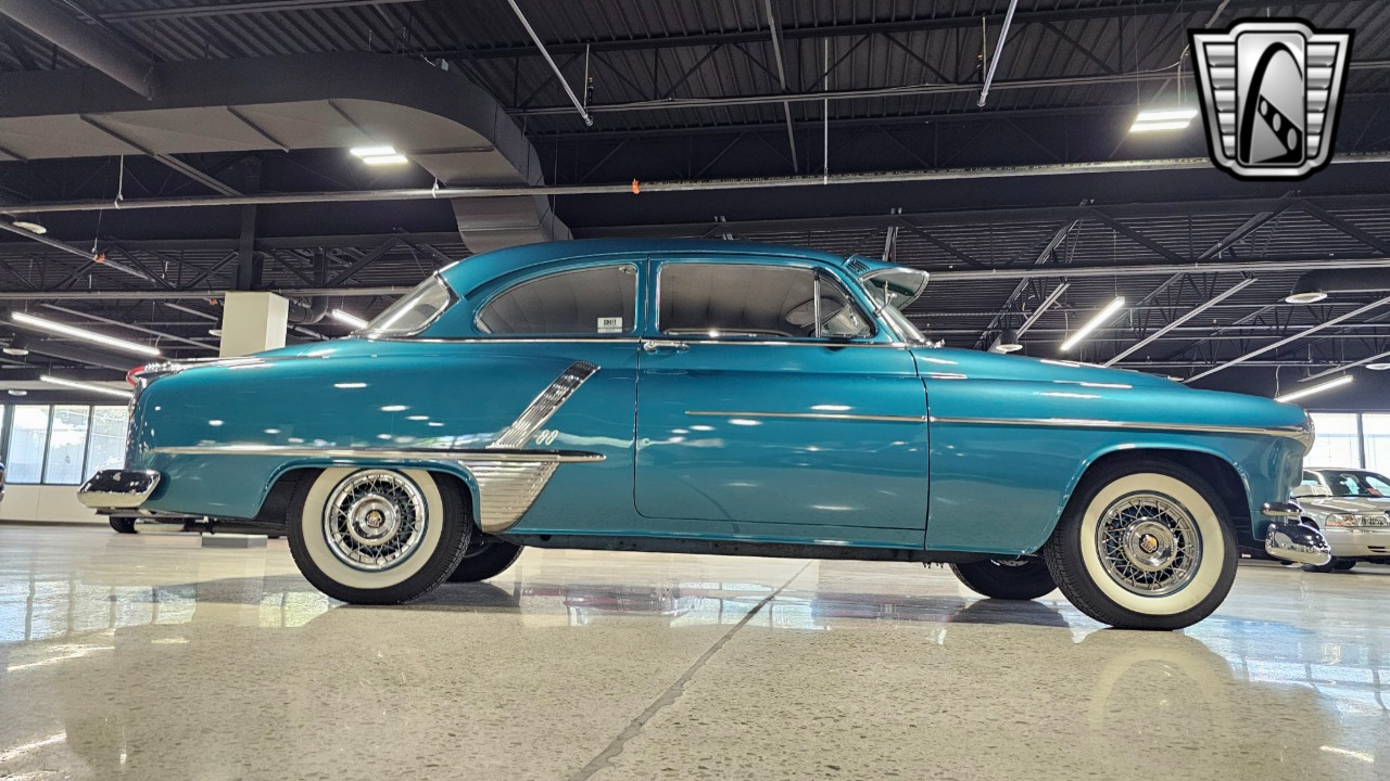 1952 Oldsmobile Rocket 88 40