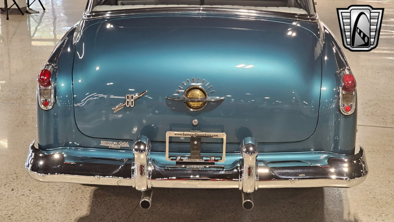 1952 Oldsmobile Rocket 88 14