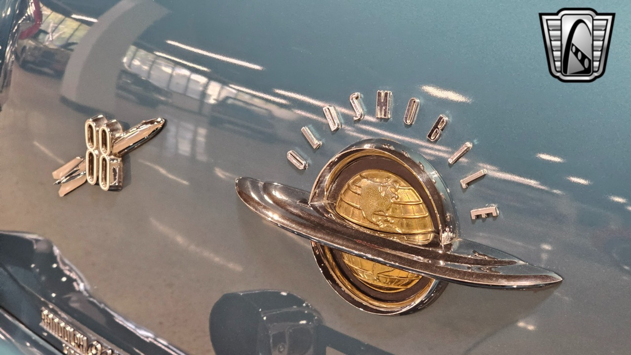 1952 Oldsmobile Rocket 88 15