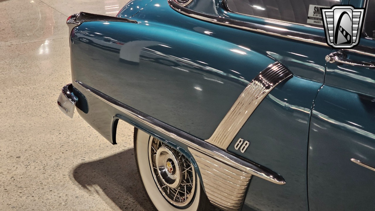 1952 Oldsmobile Rocket 88 18