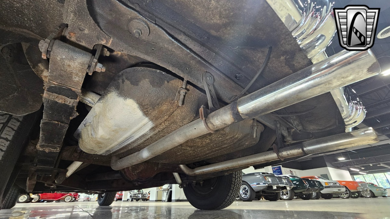 1952 Oldsmobile Rocket 88 83