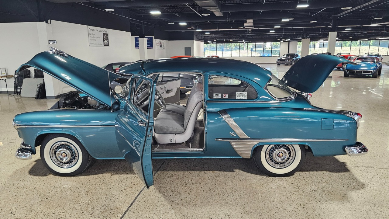 1952 Oldsmobile Rocket 88 21