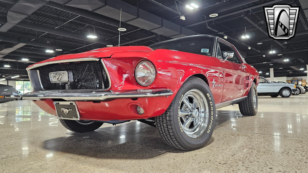 1967 Ford Mustang 2