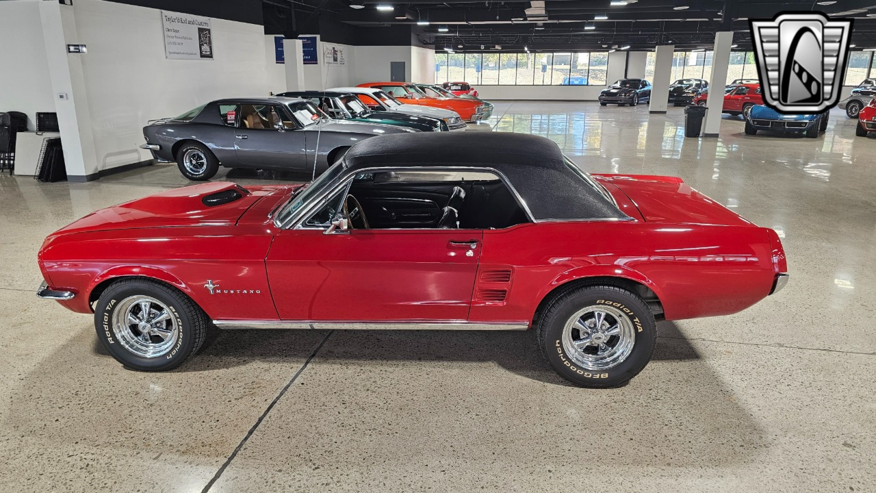 1967 Ford Mustang 33