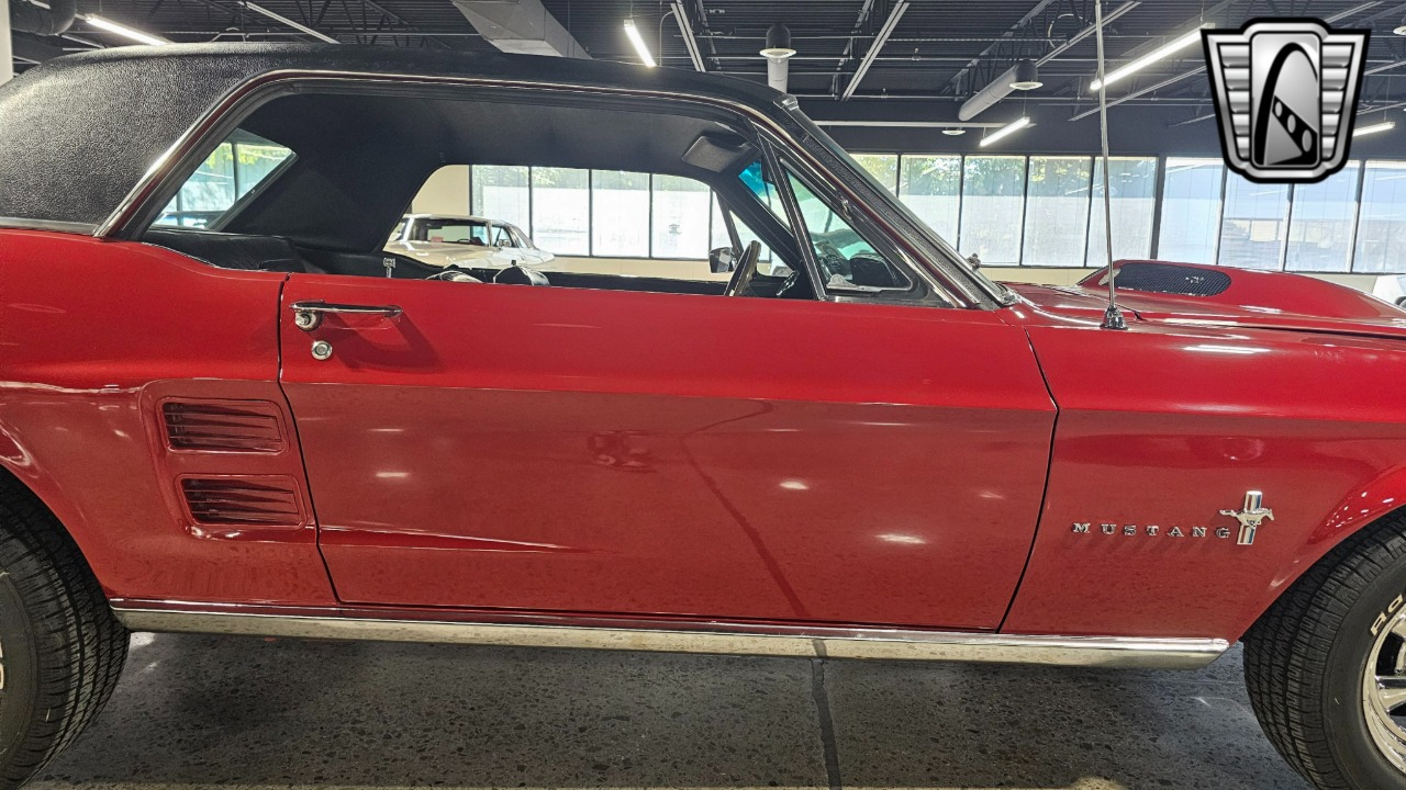 1967 Ford Mustang 48