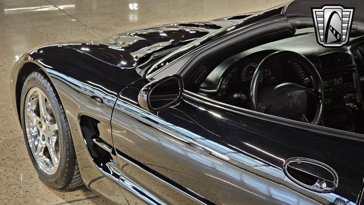 2000 Chevrolet Corvette 11