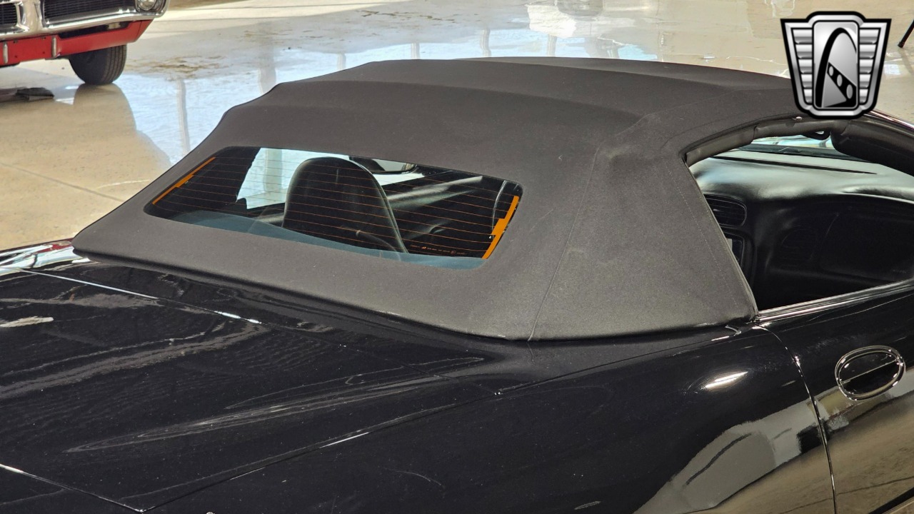 2000 Chevrolet Corvette 16