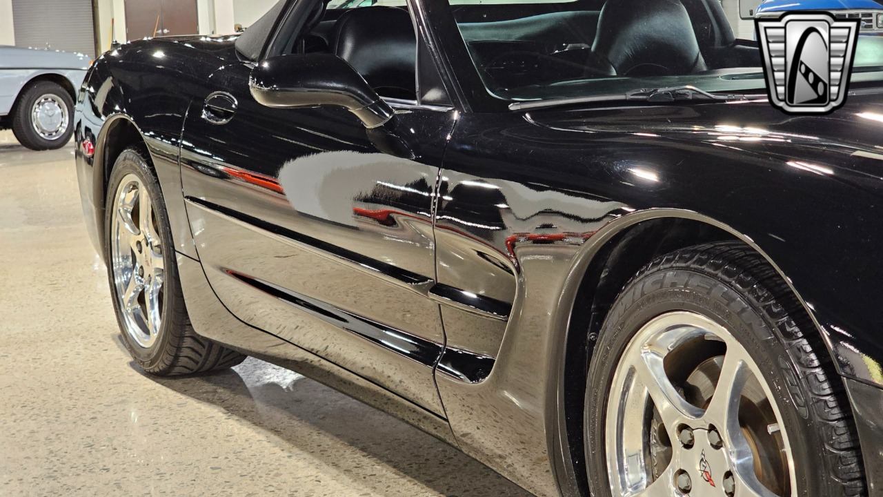 2000 Chevrolet Corvette 19
