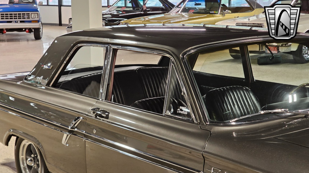 1964 Ford Fairlane 29