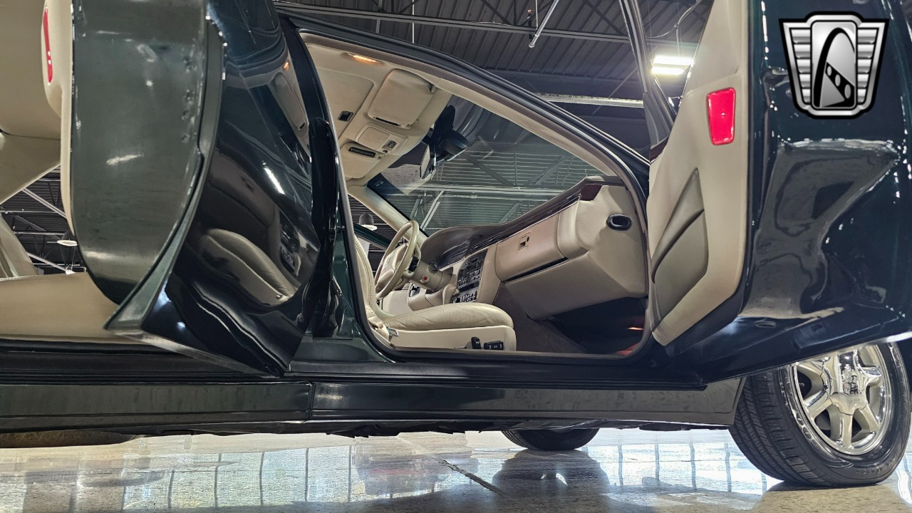 1997 Cadillac STS 25