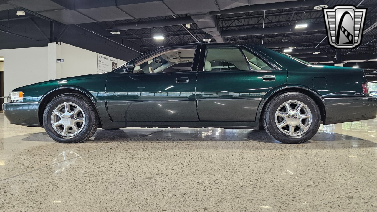 1997 Cadillac STS 33