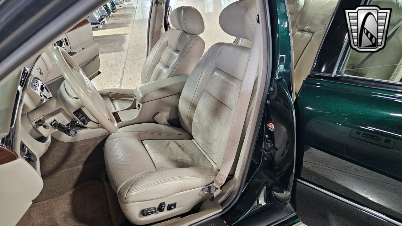 1997 Cadillac STS 18