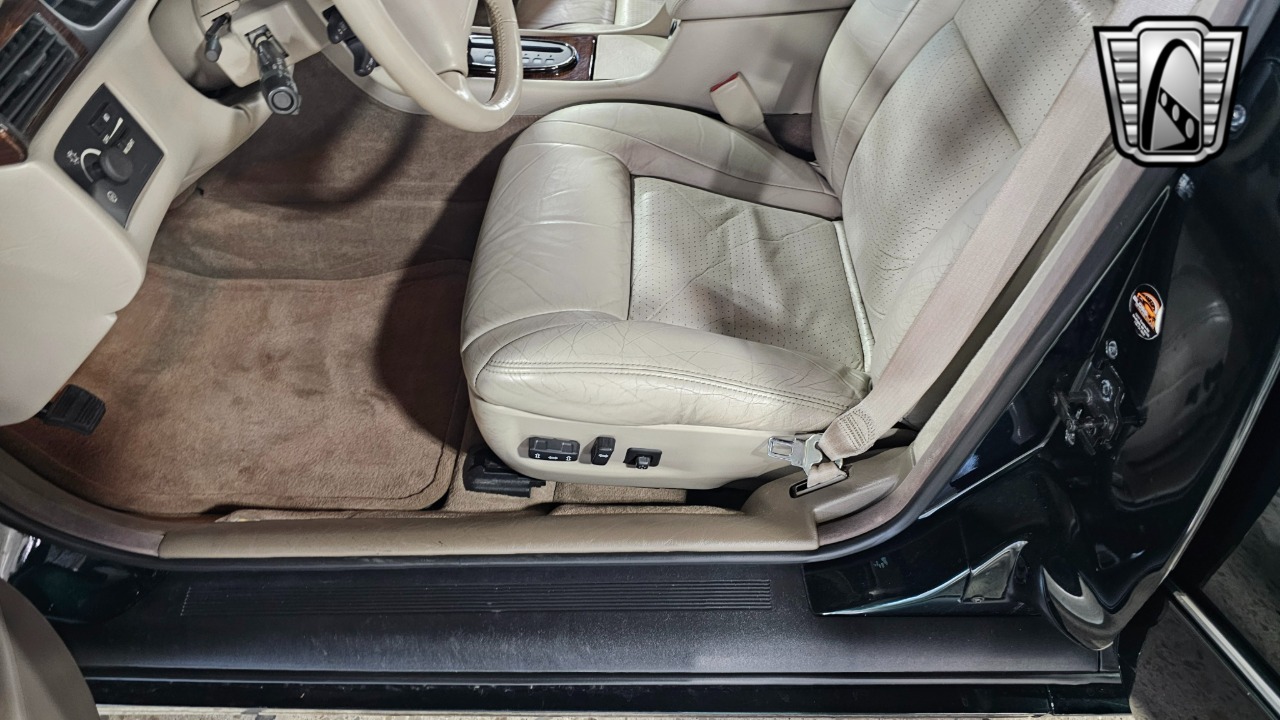 1997 Cadillac STS 19