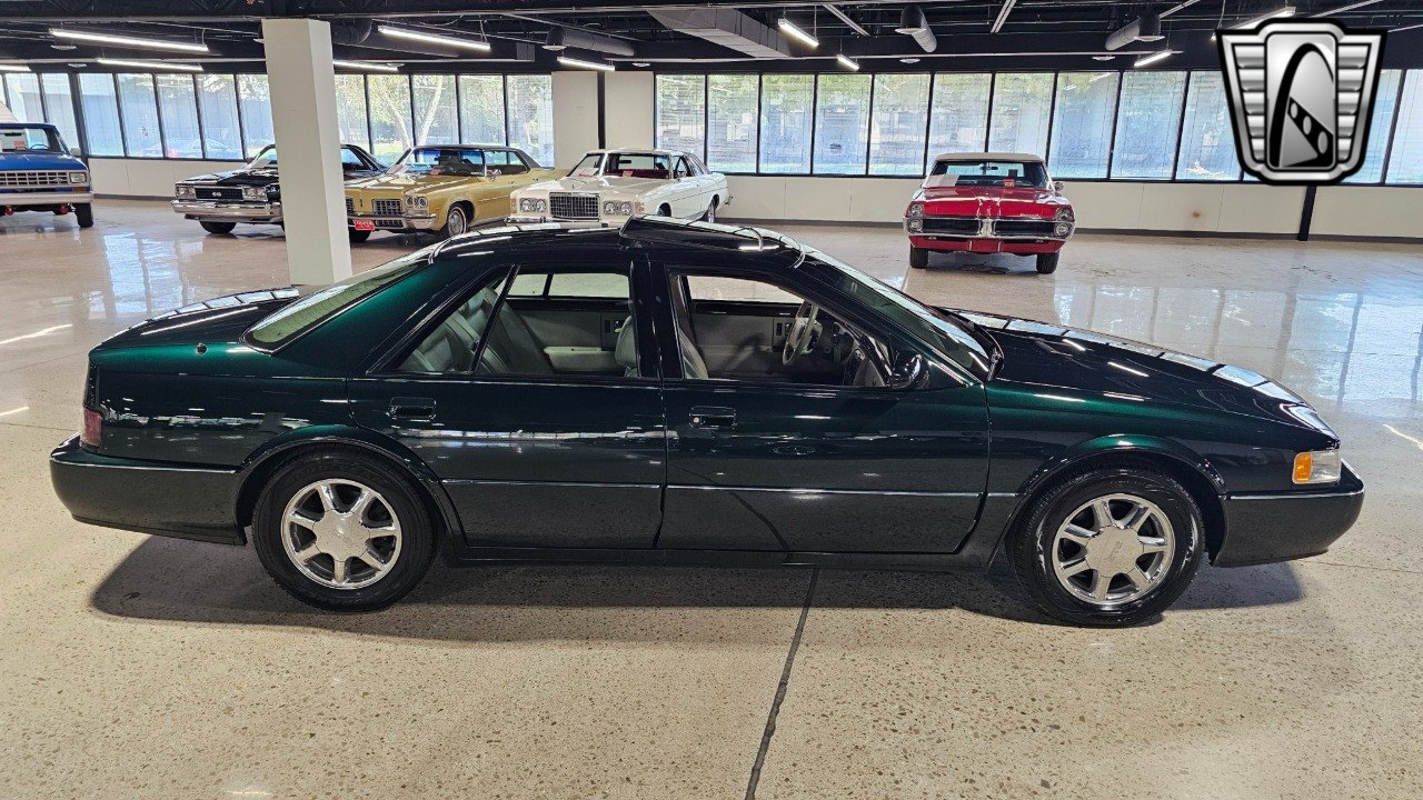 1997 Cadillac STS 38