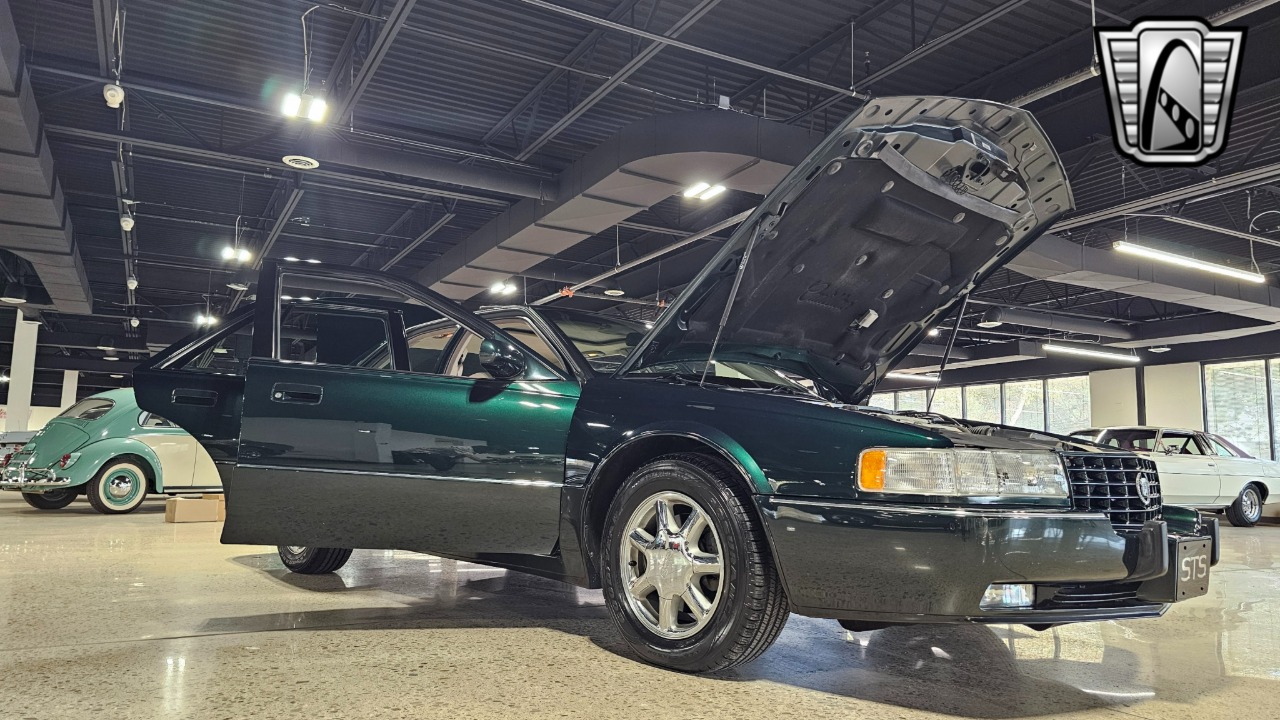 1997 Cadillac STS 61