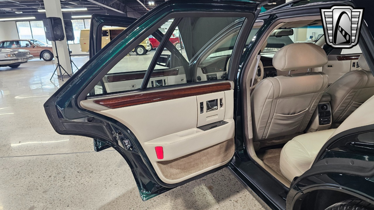 1997 Cadillac STS 77