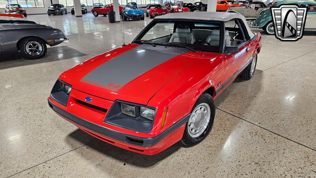 1985 Ford Mustang 32