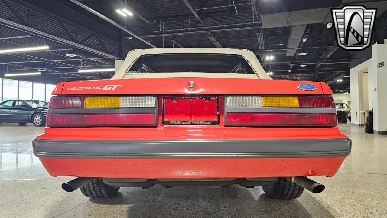 1985 Ford Mustang 36