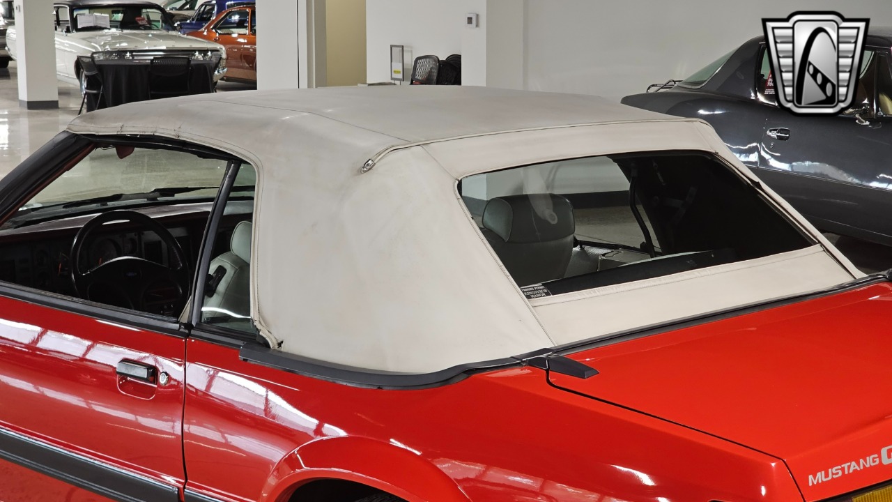 1985 Ford Mustang 13