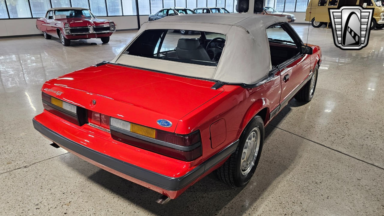 1985 Ford Mustang 37