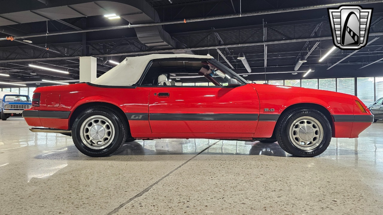 1985 Ford Mustang 39