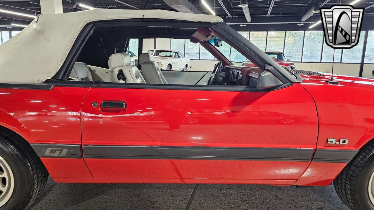 1985 Ford Mustang 47